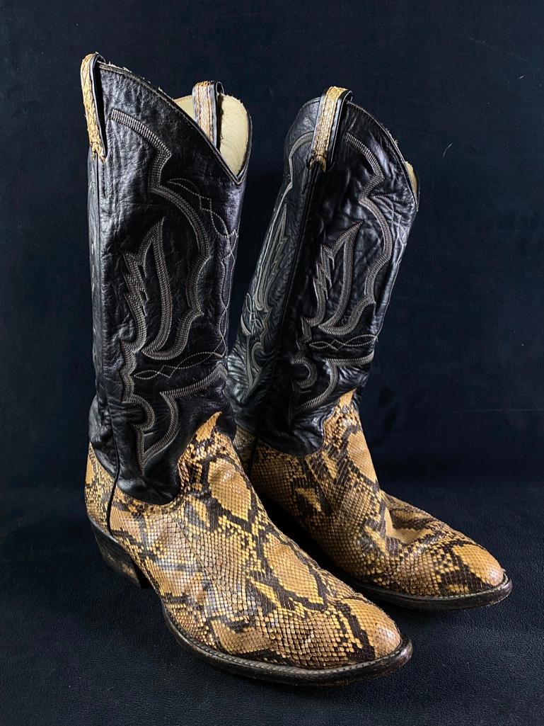 Vintage Python Snakeskin Cowboy Boots: Vintage Python Snakeskin Cowboy Boots Pair of vintage cowboy boots made by Larry Mahan's in Texas. The Lower part of the boots is genuine python skin, with the upper parts made of cow leather. The boo