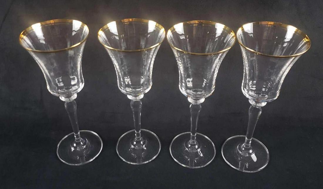 Set of 4 Mikasa Jamestown Gold Goblet A: Set of 4 Mikasa Jamestown Gold Goblet A. These goblets are in excellent condition. The glasses come in the original Mikasa box and look to have been hardly, if ever, used. The goblets have a gold trim