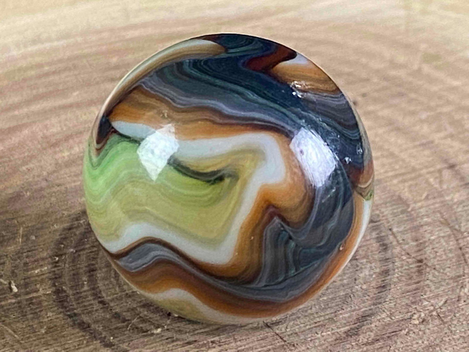Rare Christensen 5 Color Layered Sand Agate Electric Swirl Marbel: These Antique - Vintage Marbles have been researched to the best of our knowledge . We are not experts or graders in this area please view all our pictures they are part of our description . Feel free