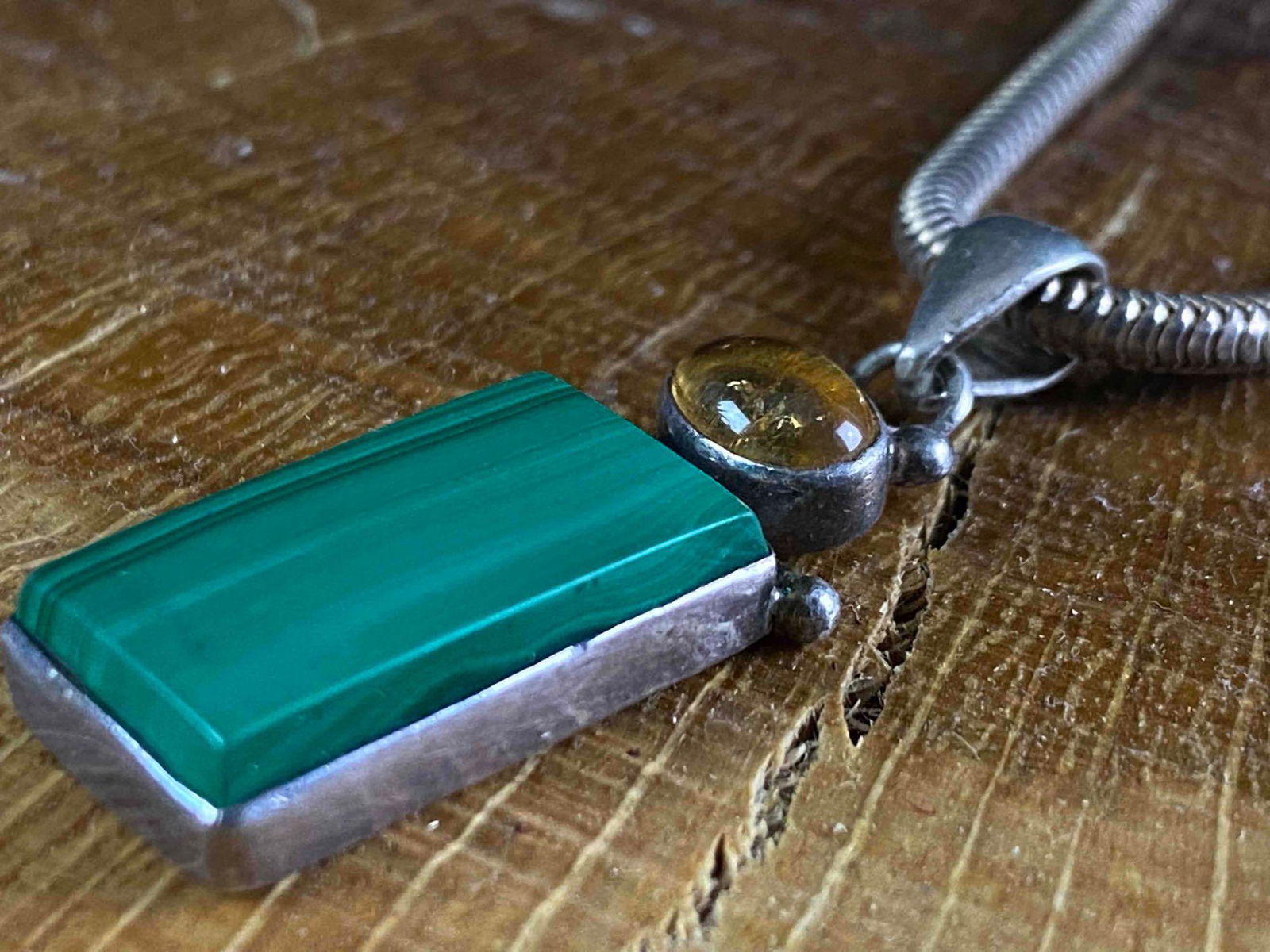 Vintage Sterling Green Malachite Pendant & Snake Chain (1 of 7)