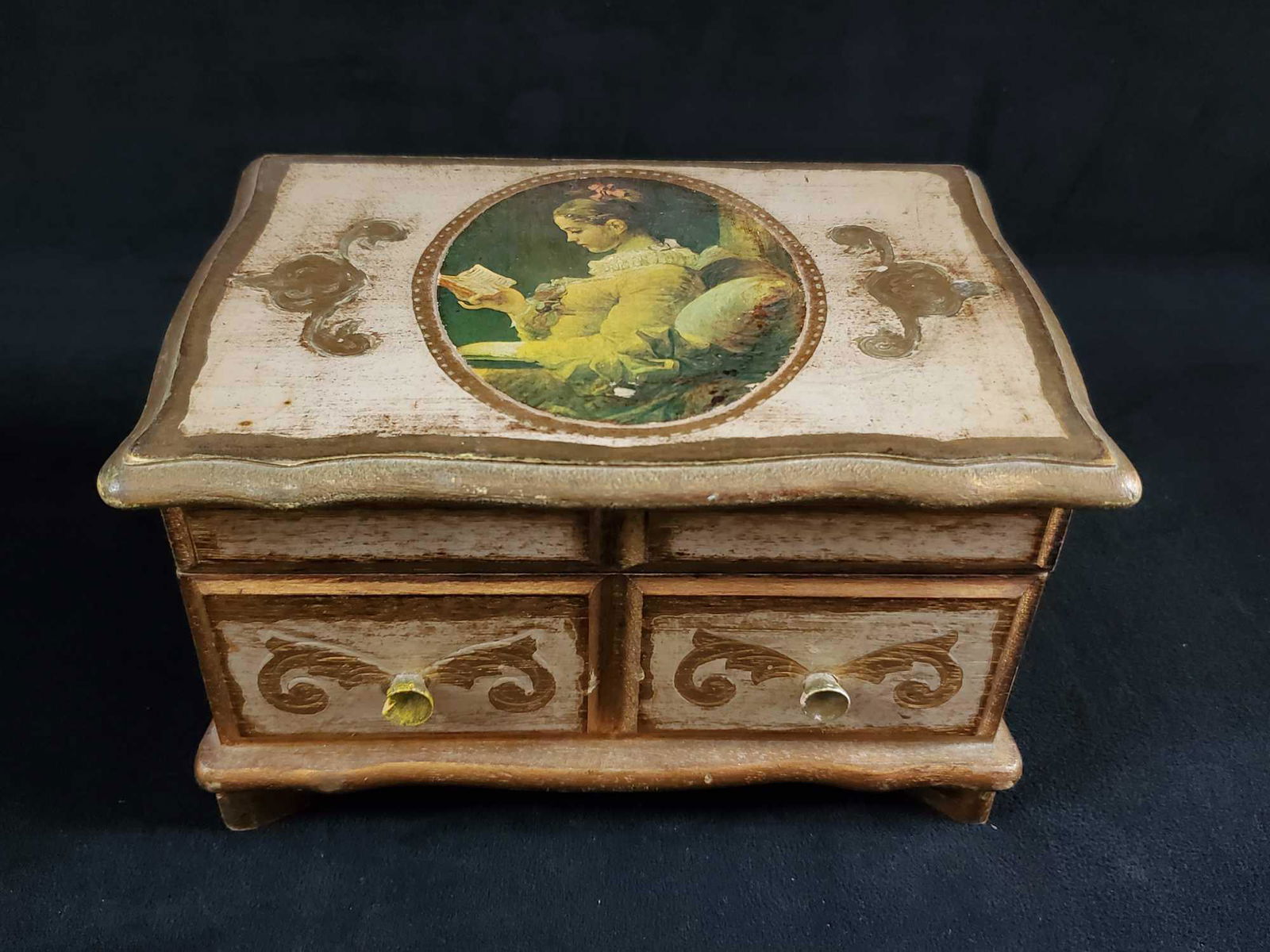 Vintage Wooden Jean Honore Fragonard Jewelry Box (1 of 10)