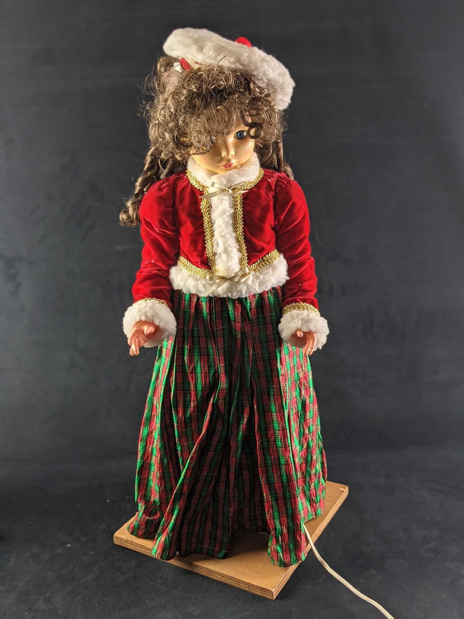 Vintage Christmas Young Girl Figure (1 of 6)