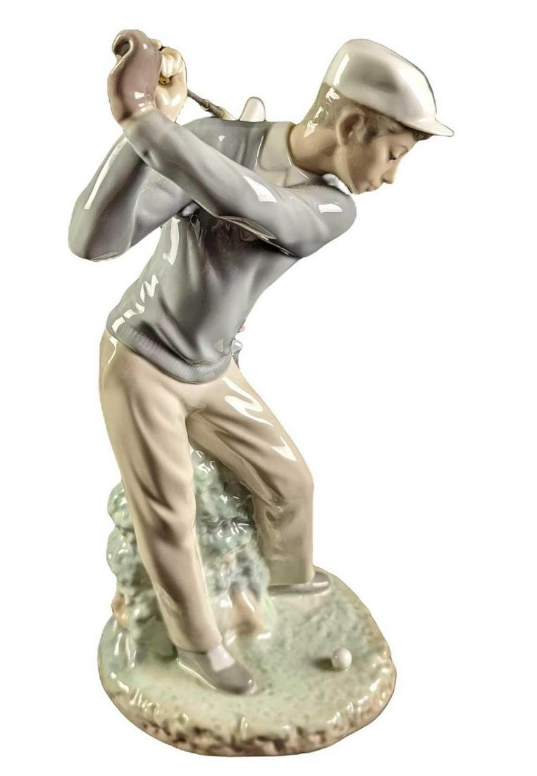 Retired Lladro Golfer (1 of 7)