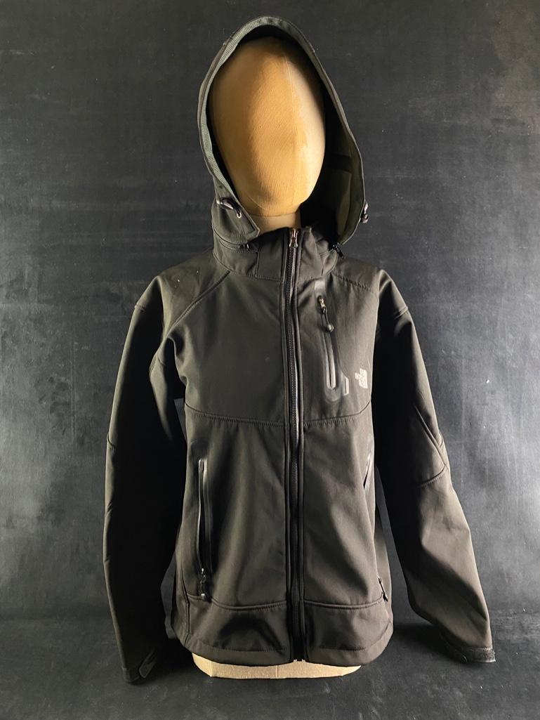 The North Face Summit Series Gore-Tex Jacket (1 of 8)