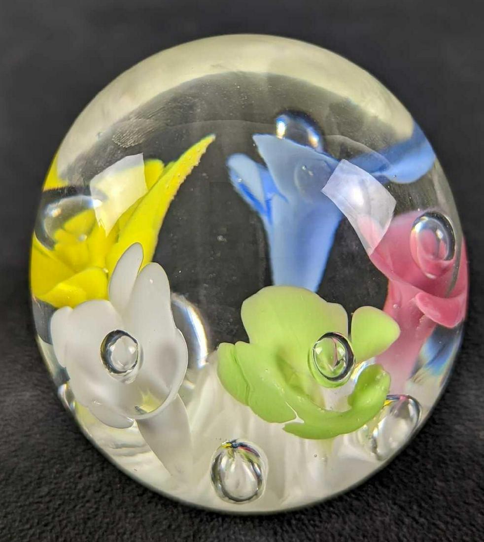 Vintage Glass Art Joe St Clair Flowers Paperweight (1 of 6)