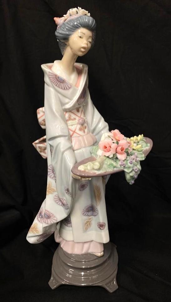 Lladro "Nature's Gifts" Figurine (1 of 7)