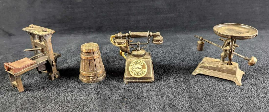 4 Vitnage Die Cast Pencil Sharpeners (1 of 10)