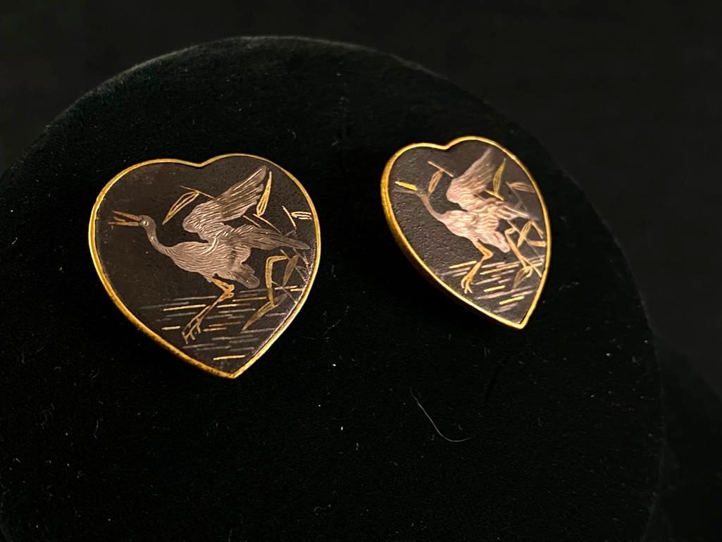 Japanese Brass Earrings w/ Crane Inlay: Japanese Brass Earrings w/ Crane Inlay All our jewelry is tested and researched prior to posting. Please view all our pictures they are part of our description. DETAILS : Metal - brass Color - gold, s