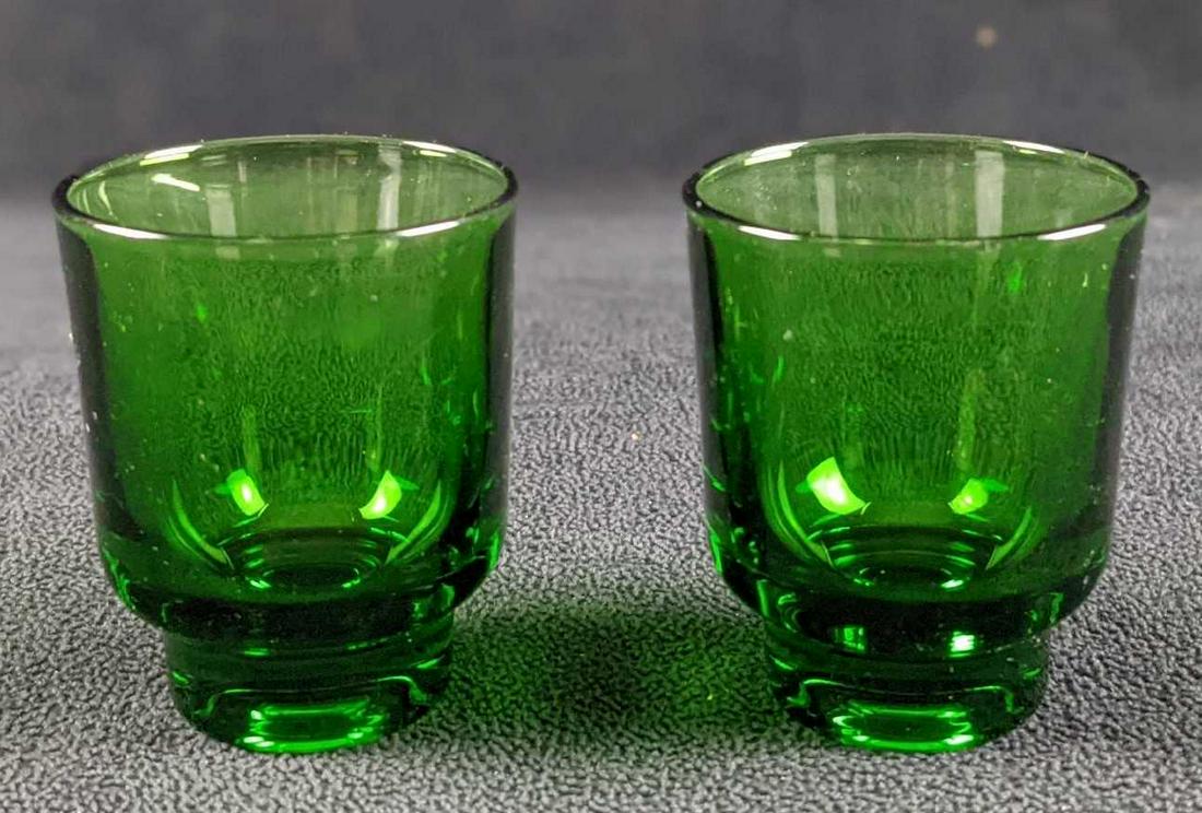 Two Vintage Green Glass Shot Glasses (1 of 5)