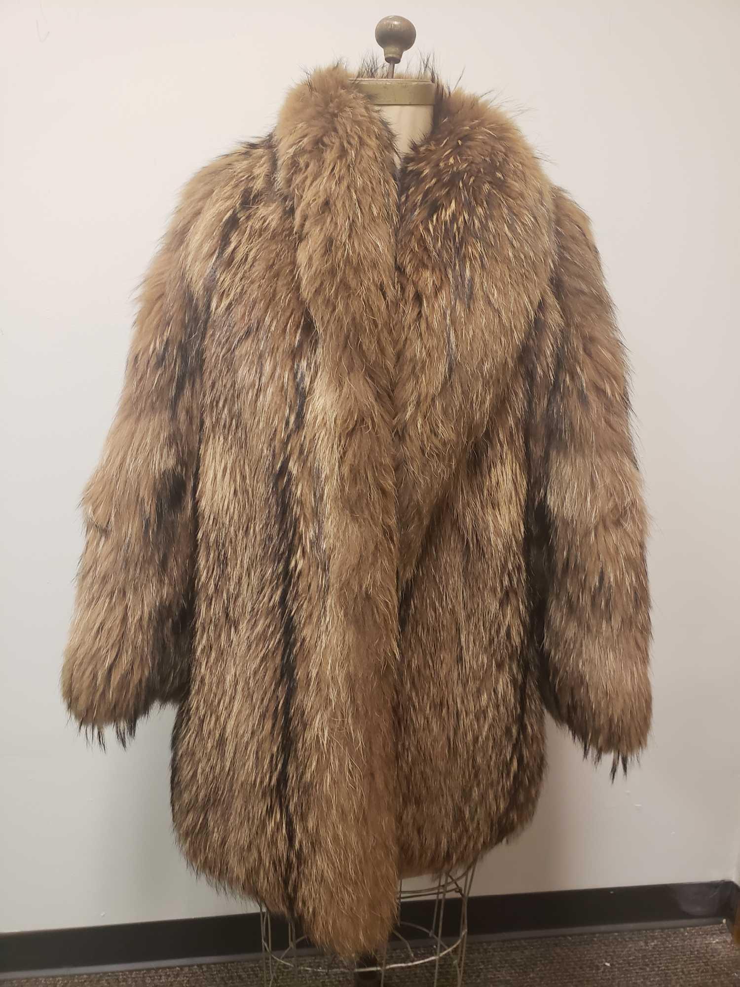 Coyote Fur Coat (1 of 6)