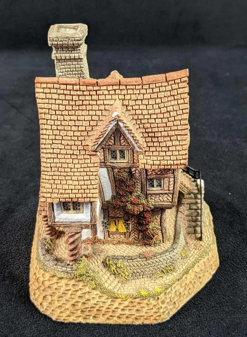 David Winter Lace Makers Cottage Midlands Collection (1 of 6)