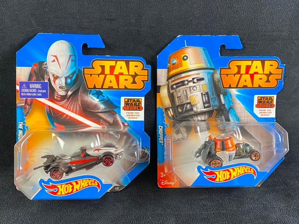 Pair of Hot Wheels Star Wars Cars New in Box (1 of 4)