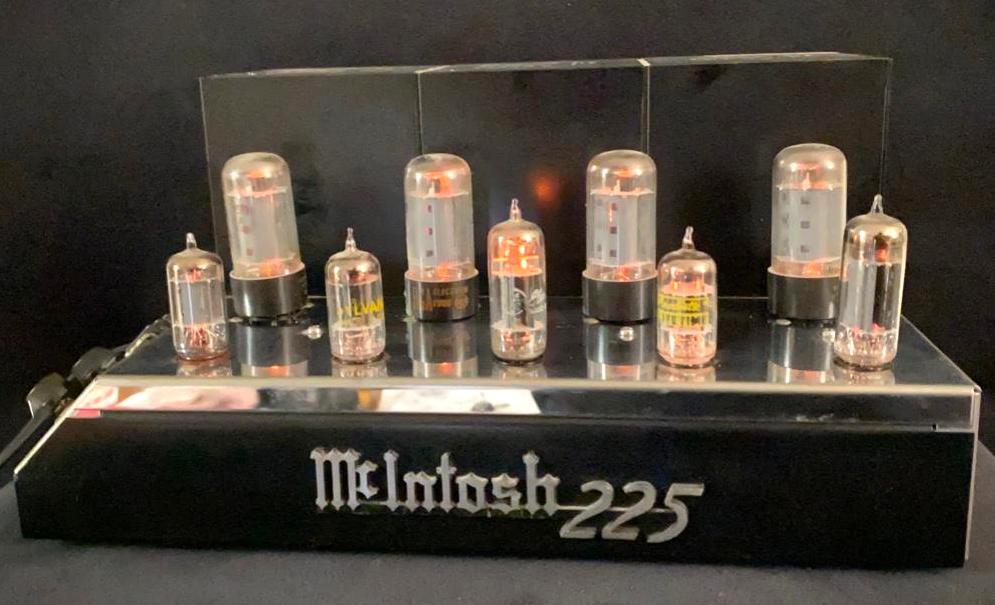 1960's McIntosh 225 Tube Amplifier Working (1 of 10)