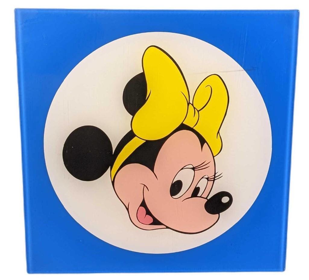 Disney World Acrylic Character Retail Used Display Minnie Mouse (1 of 5)