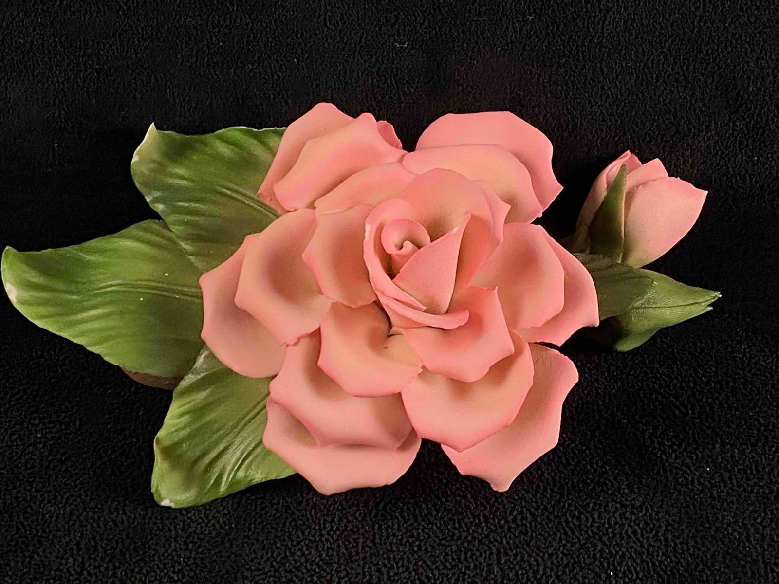 1985 Vintage Italy Capodimonte Bisque Porcelain Painters Pink Roses: Vintage Italy Capodimonte Bisque Porcelain Pink Roses Authentic Painters Franklin Mint Hand Made Hand Painted Very Good Condition No chips or repair noticed 7 oz 6.5" x 4"
