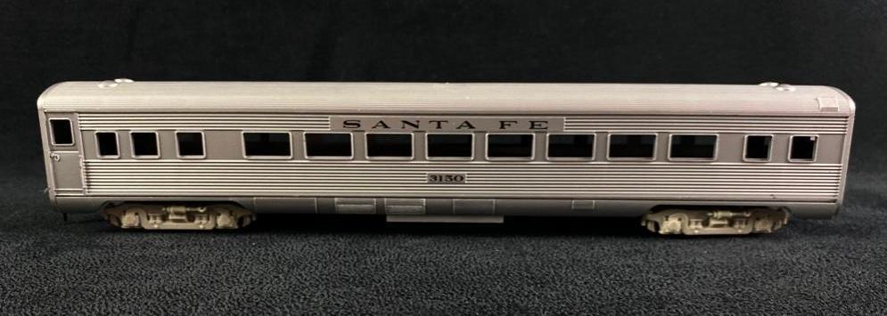 Vintage HO Scale Athearn Santa Fe Coach Car In Box (1 of 6)