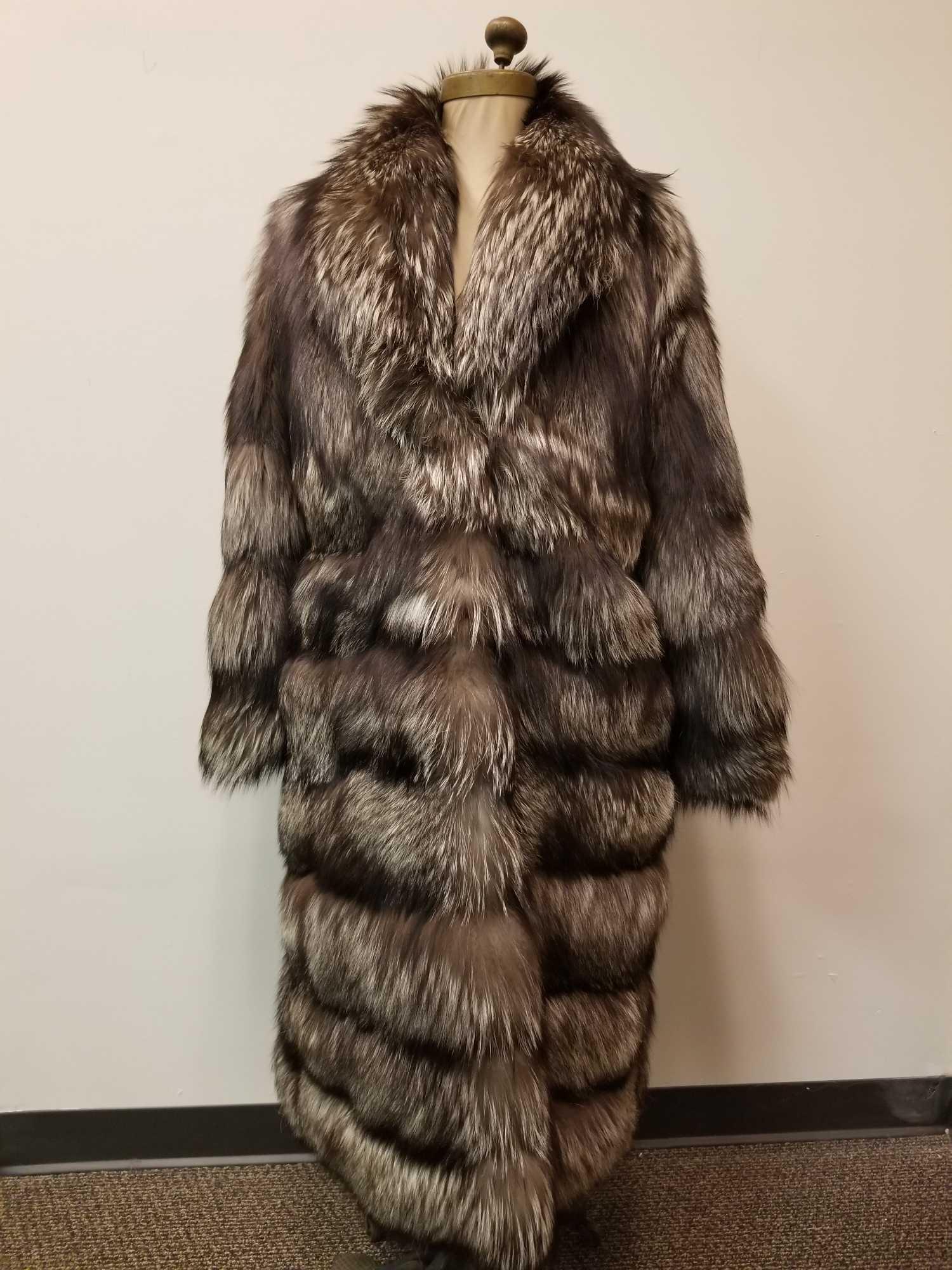 Vera Pellicia Full Length Fox Fur Coat (1 of 5)