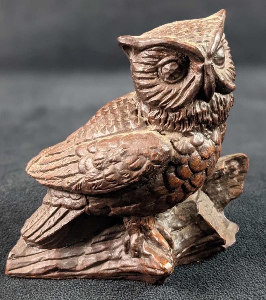 Vintage Red Mill Pecan Shell Owl Figurine Made In The USA (1 of 6)