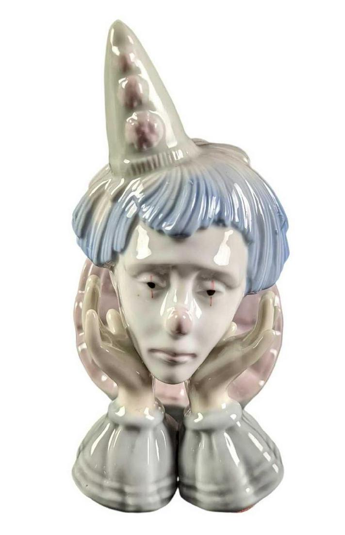 Meico Sad Face Clown Porcelain Figurine: Meico Sad Face Clown Porcelain Figurine Is approx 4" x 4" x 7" and it weighs 1lb. The clown figurine is in a good, used condition with no chips or cracks. Please see the images as they are part of the