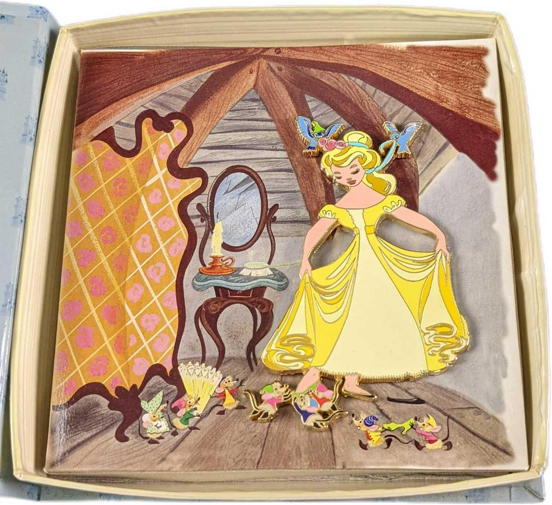 Disney Cinderella A Dress For The Ball Pin (1 of 5)