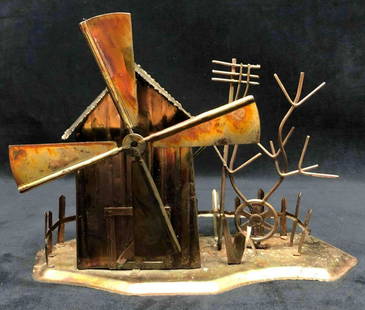 Copper Tin Decorative Music box Wind Up Country Barn Sculpture By Berkeley Designs: This lot contains a copper tin decorative music box wind up country barn sculpture by Berkeley Designs. Made in China. It is approx 10" x 4 1/4" x 7 1/4" and weighs about 0.7lbs. Item has not been