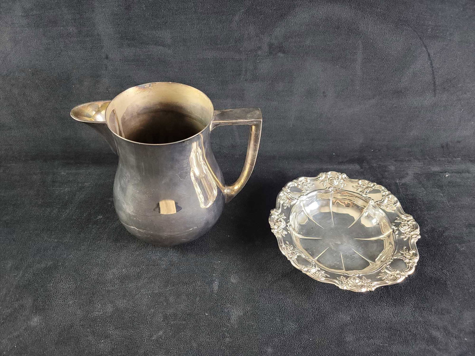 Towle Pitcher and Serving Bowl Silver Plated (1 of 9)