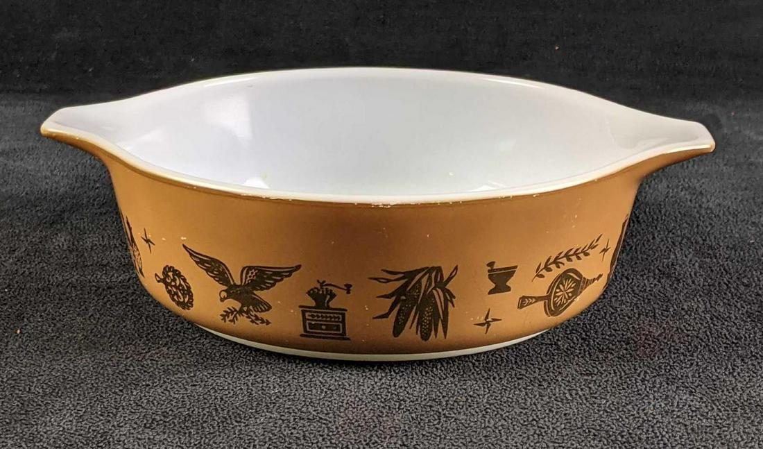 Vintage Pyrex Baking Dish With Designs Baking Dish (1 of 4)