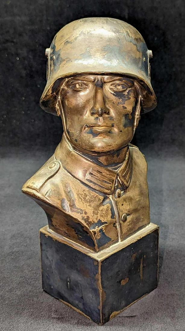 Vintage German WWII Patriotic Bust (1 of 7)