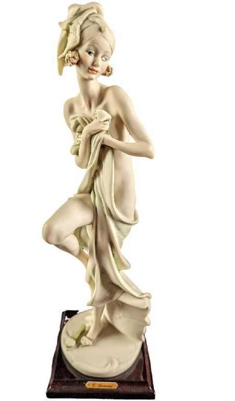 Giuseppe Armani Beauty At The Bath Statue (1 of 11)