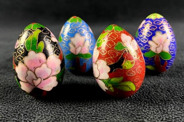 4 Mini Cloisonne Eggs (1 of 3)