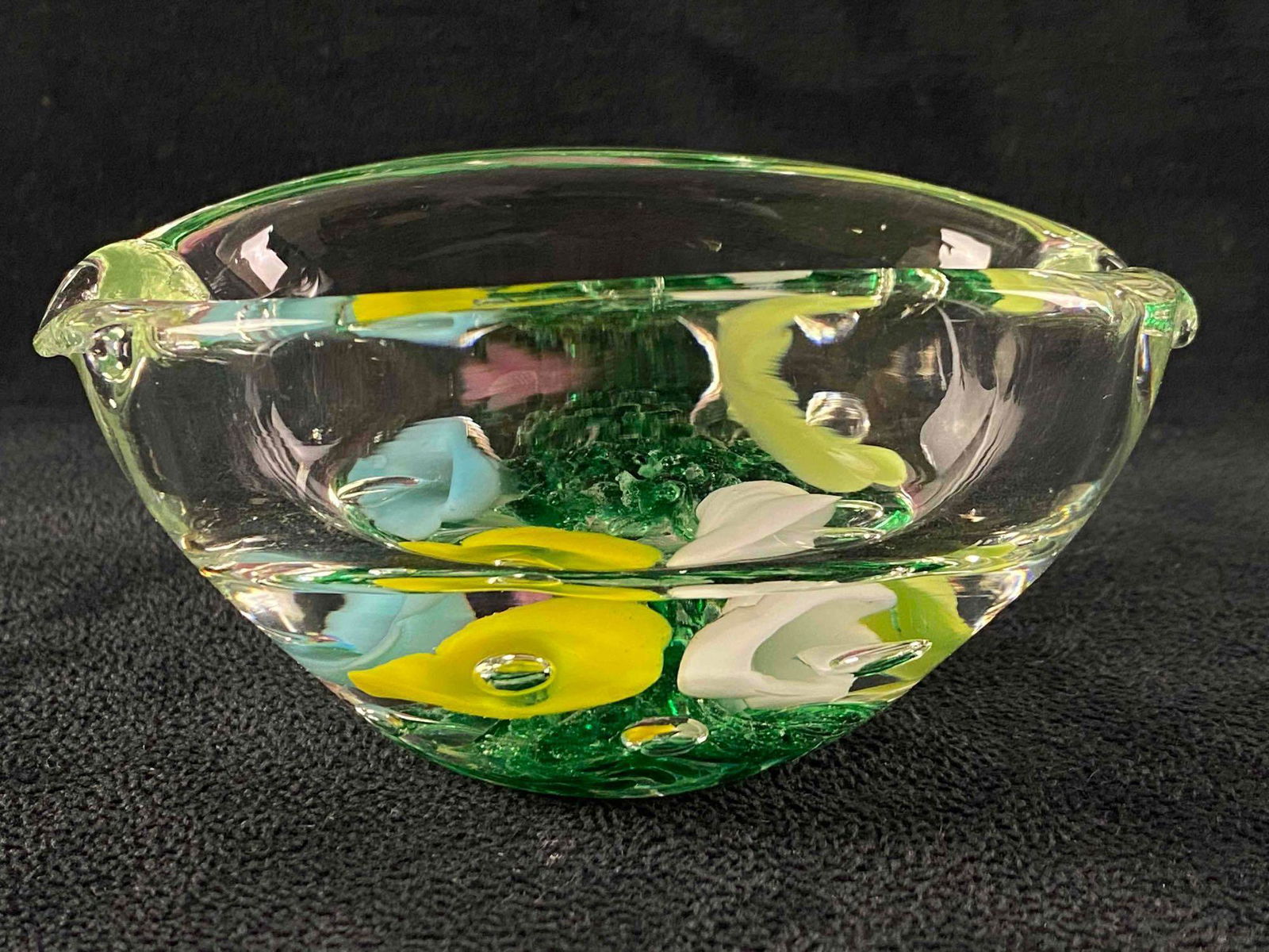 Joe St Clair Blown Glass Controlled Bubble Ashtray Paperweight: This Authentic Vintage Joe St. Clair Hand Blown Paper Weight has been researched prior to listing .Please view all our pictures they are part of our description. Happy Bidding Artist - Joe St Clair Co