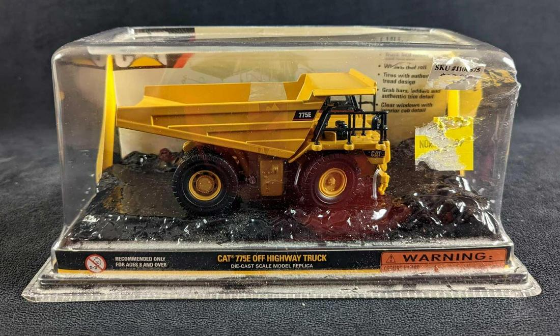 Norscot Cat Caterpillar 775e Dump Truck Model Diecast