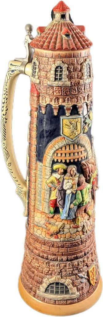 Large Werner Corzelius Ceramic Castle Knight Stein (1 of 7)