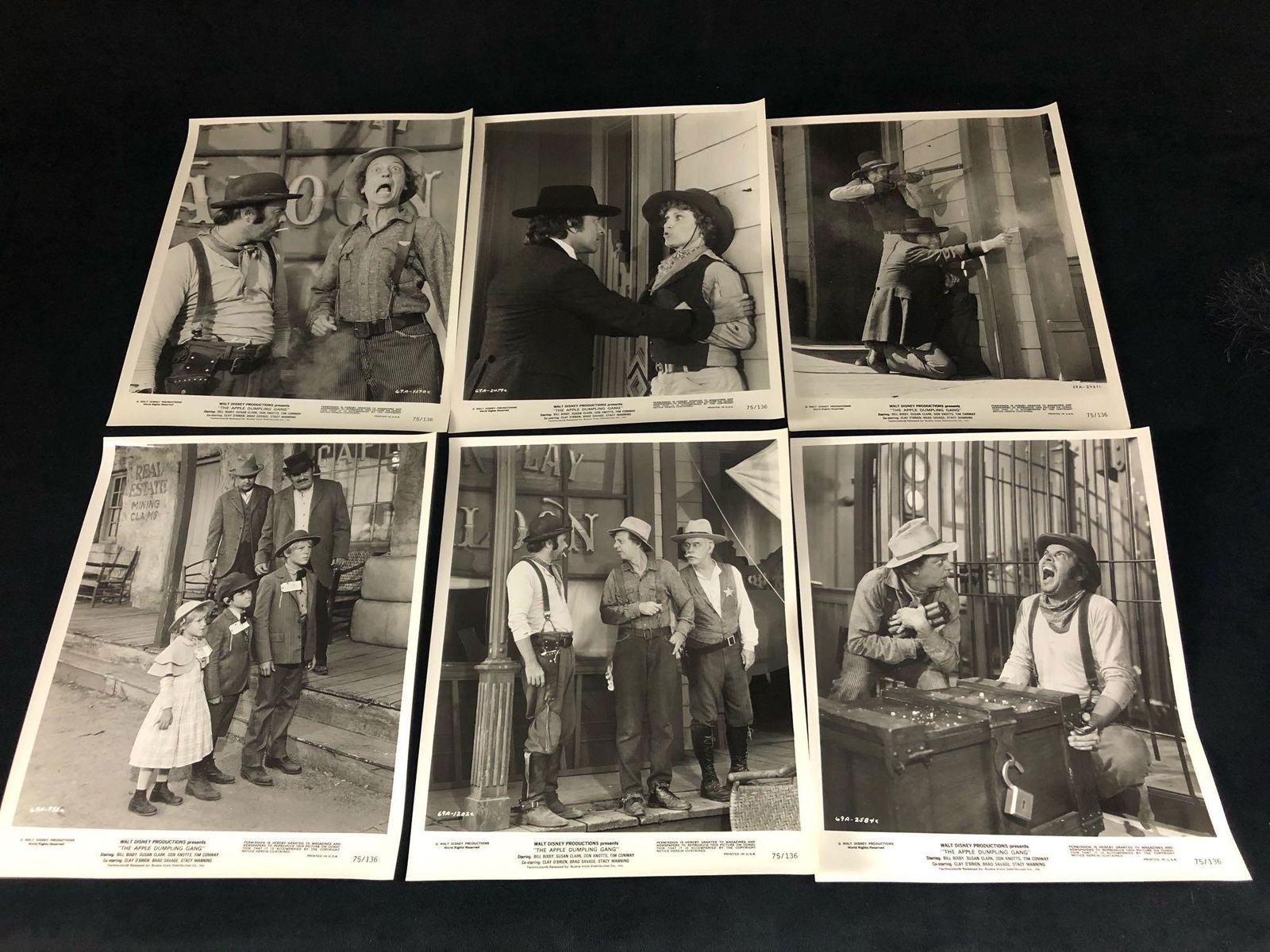 1975 The Apple Dumpling Gang Black/White Disney Productions 6 Still Scene Photos Set B (1 of 10)
