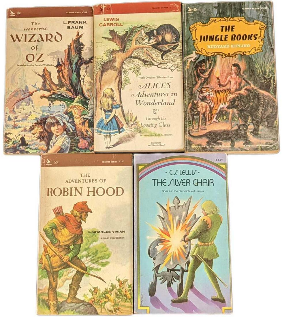 5 Vintage Children's Fantasy Paperback Books (1 of 9)