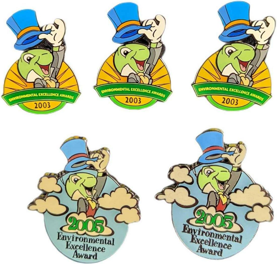 5 Disney Cast Exclusive LE Jiminy Cricket Pins (1 of 4)