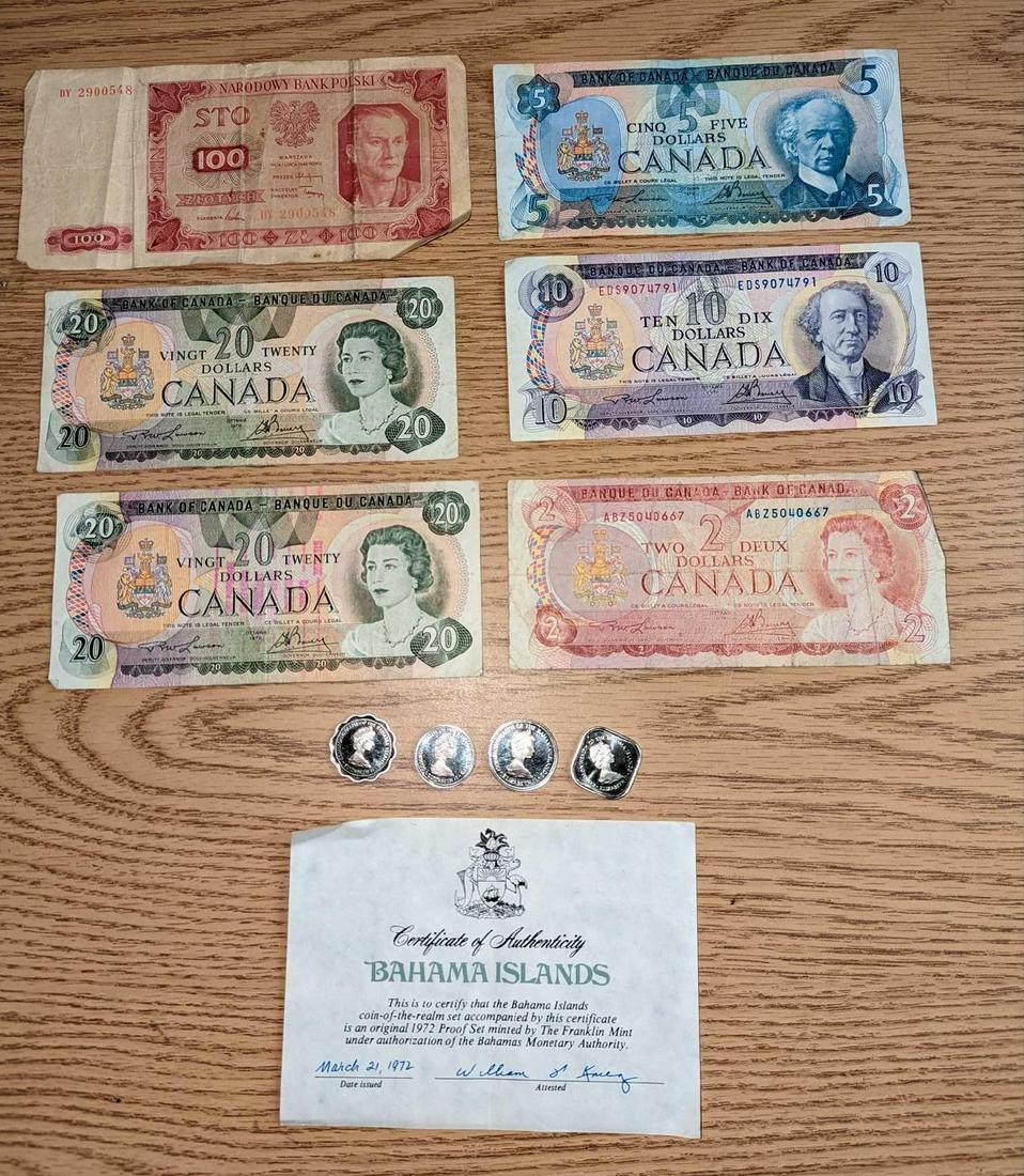 Canadian & Poland Banknotes & Bahama Coins (1 of 8)