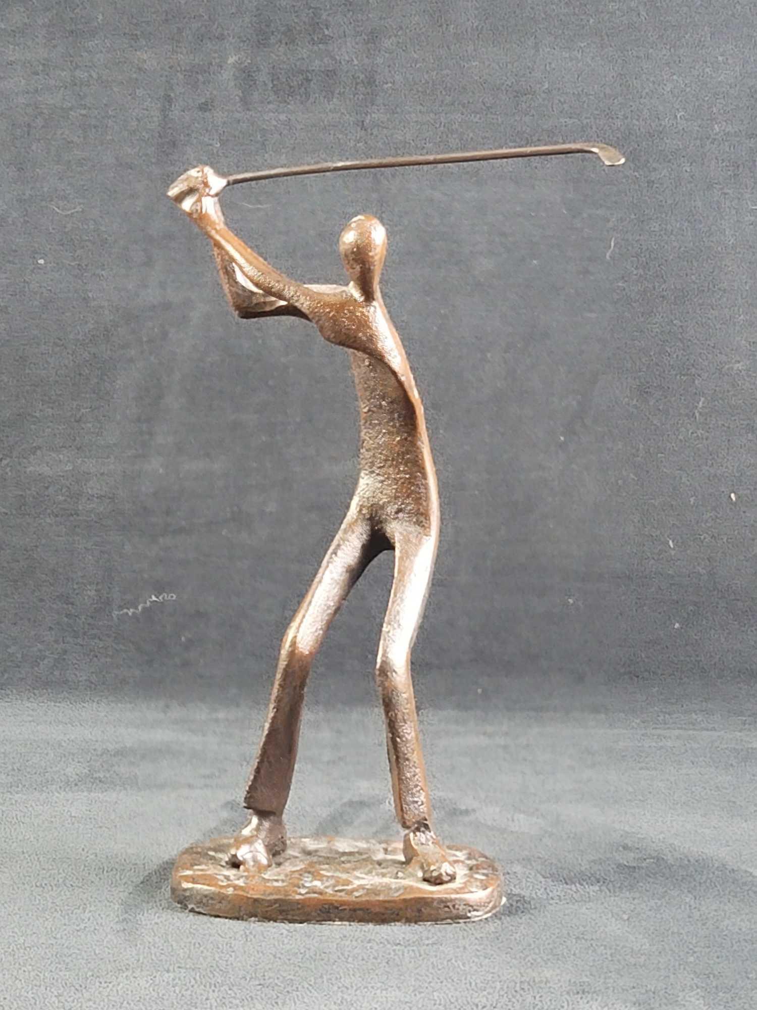 Metal Golfer Statue Trophy (1 of 8)
