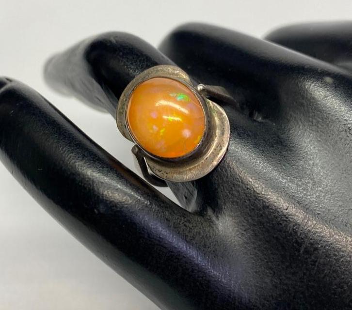 Vintage Sterling Silver Fire Opal Ring (1 of 6)