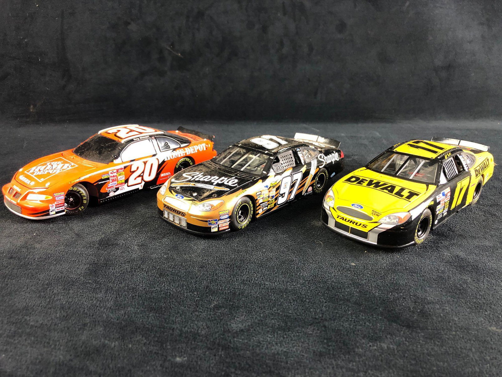 (3) NASCAR Die Cast Cars Tony Stewart, Matt Kenseth, Kurt Busch (1 of 3)