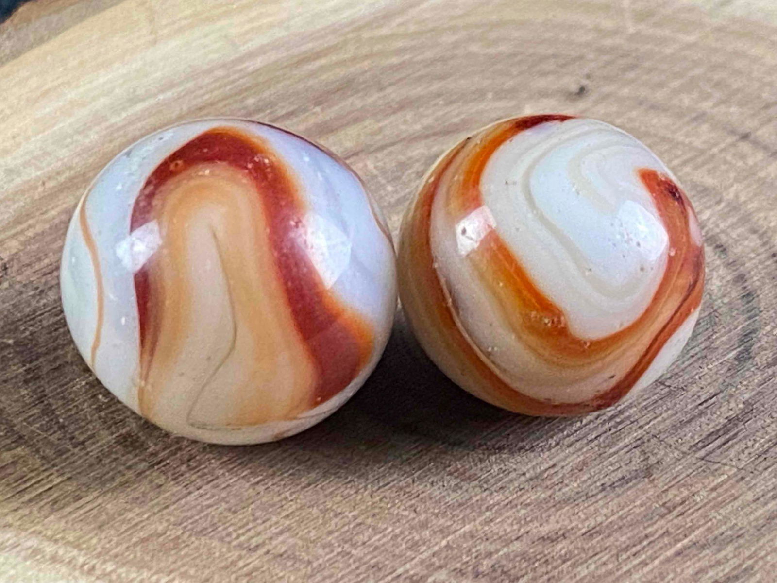 Christensen Agate Oxblood Clear Back Wave Marbles: These Antique - Vintage Marbles have been researched to the best of our knowledge . We are not experts or graders in this area please view all our pictures they are part of our description . Feel free
