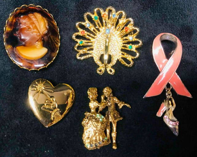 5 Unique Brooches