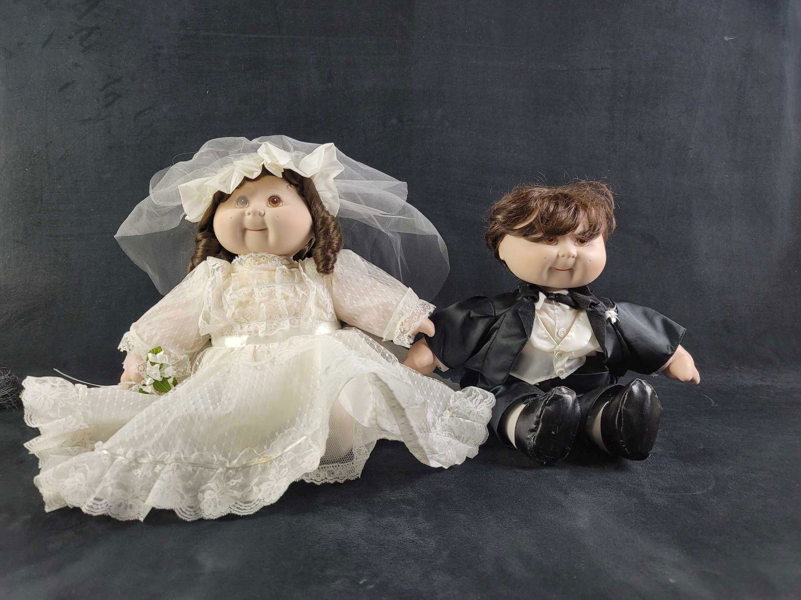 Royal heirloom hot sale collection dolls