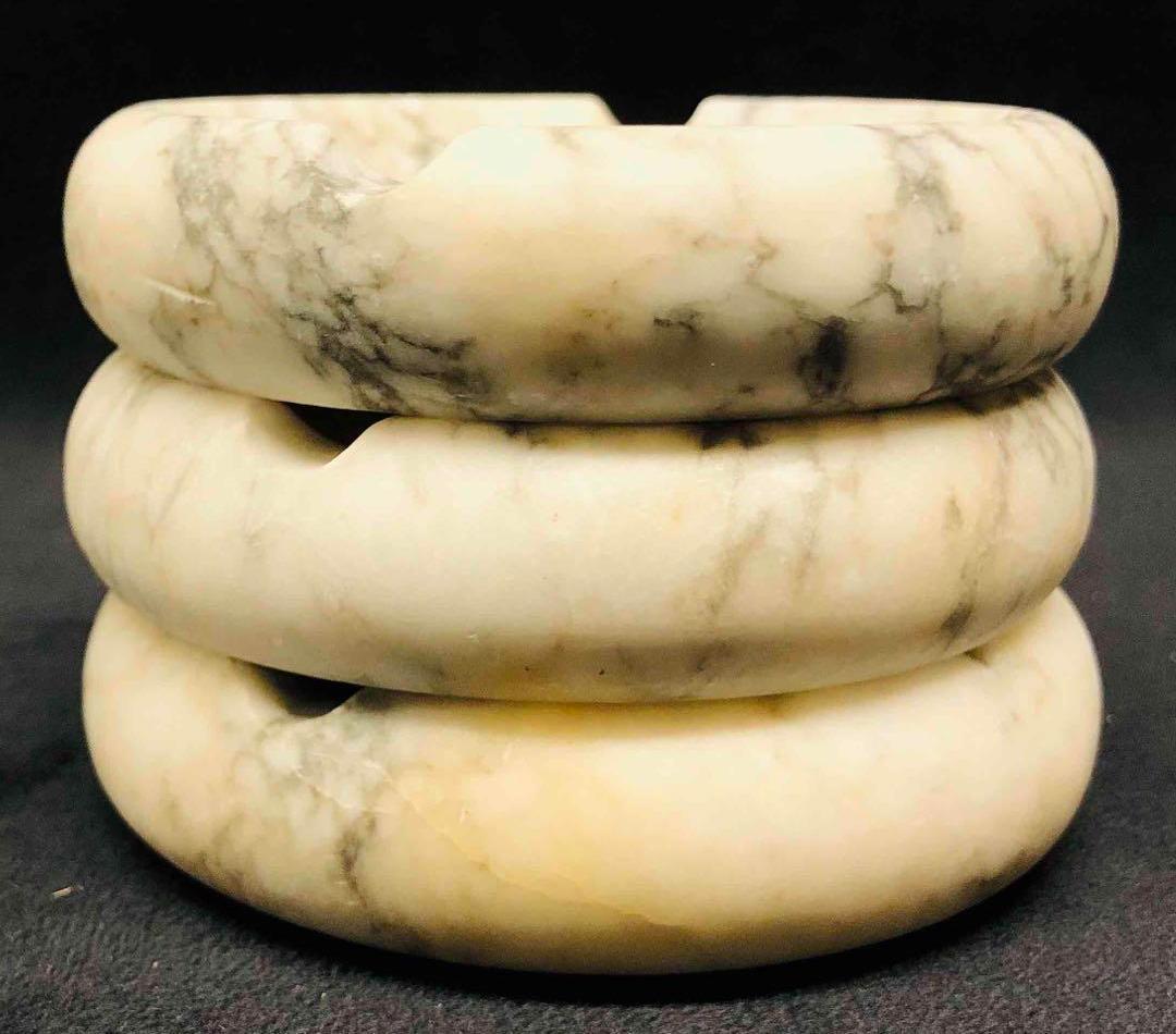 White & Black Marble Ashtrays Made In Italy (1 of 8)
