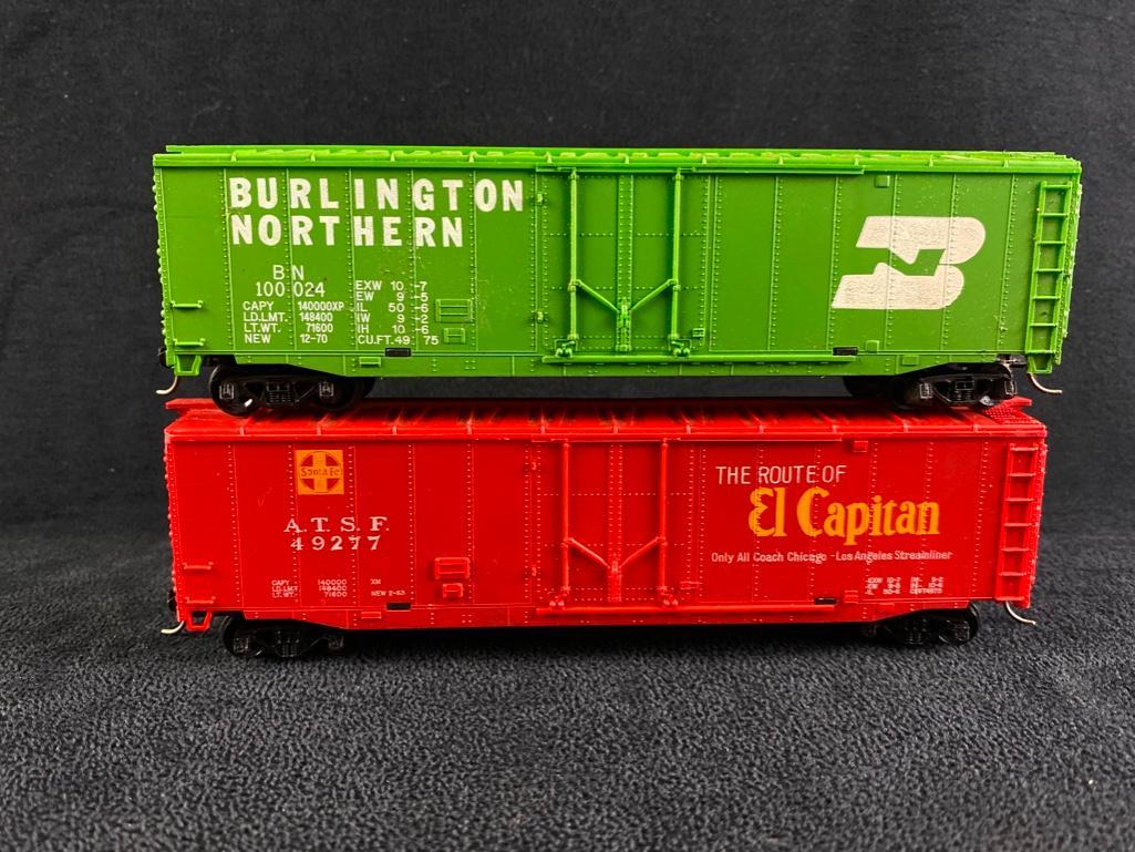 Vintage HO Pair of Tyco Boxcars (1 of 4)