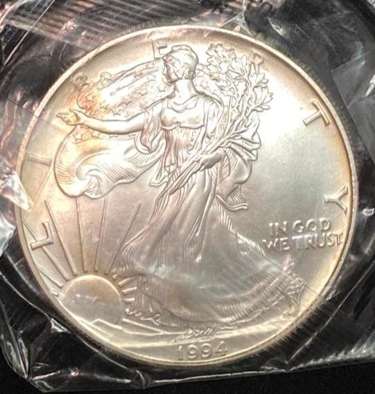 .999 Fine Silver 1994 US Mint Silver Eagle (1 of 2)
