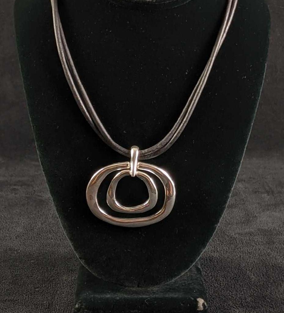 Chico's Necklace With Charm (1 of 4)