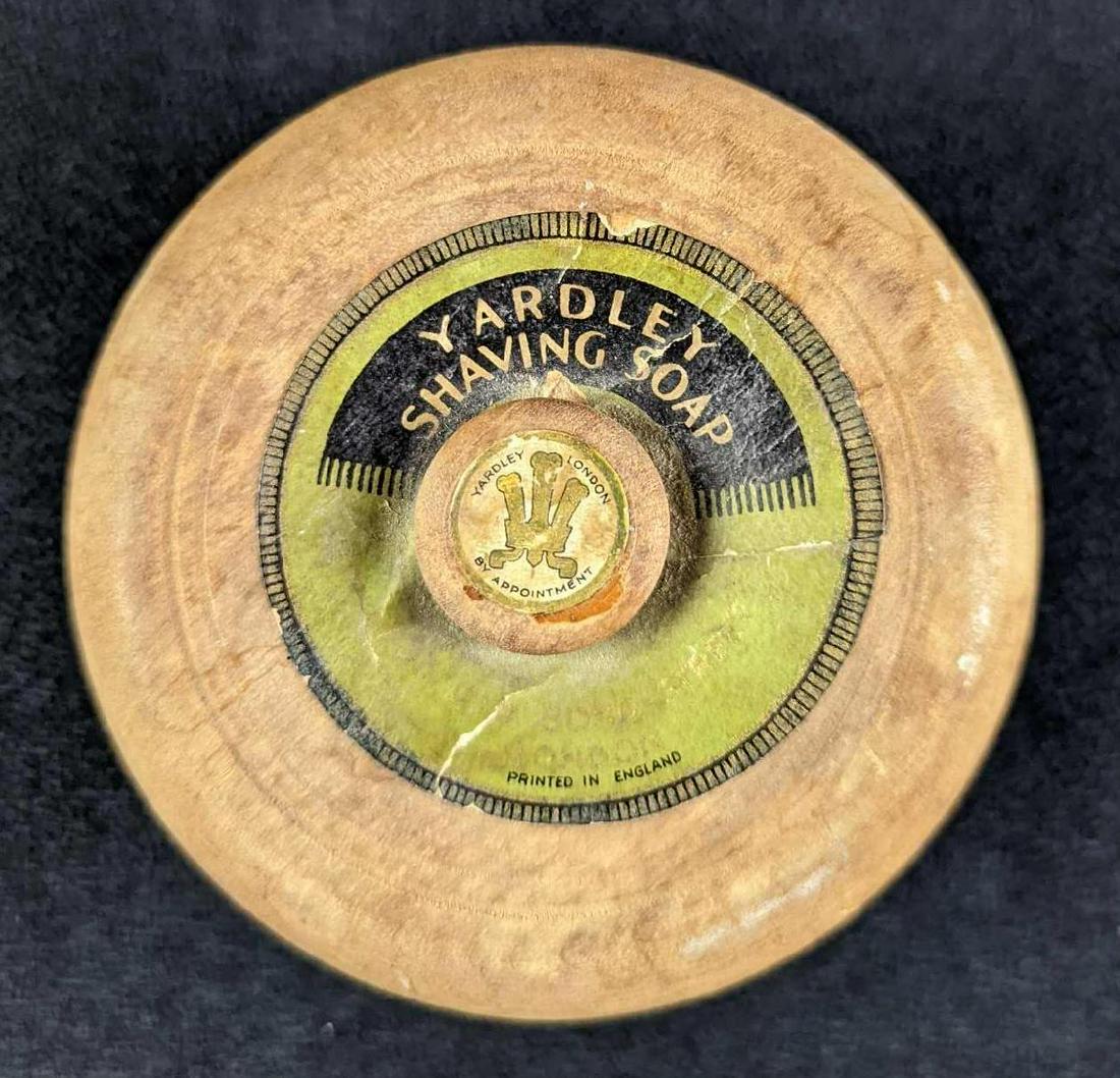 Vintage Yardley Shaving Soap Wood Lidded Box (1 of 7)