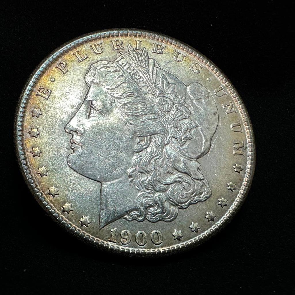 1900 P Morgan Silver Dollar (1 of 2)
