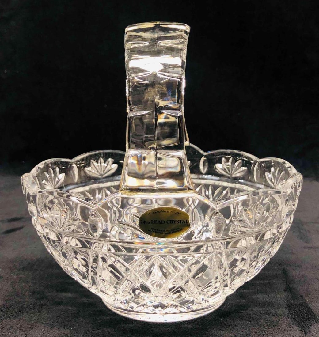 Vintage Teleflora 24% Lead Crystal Basket (1 of 11)